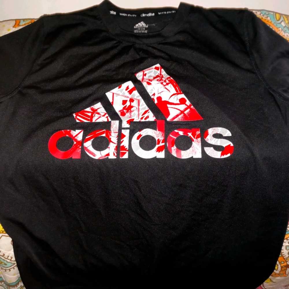 Adidas athletic tee